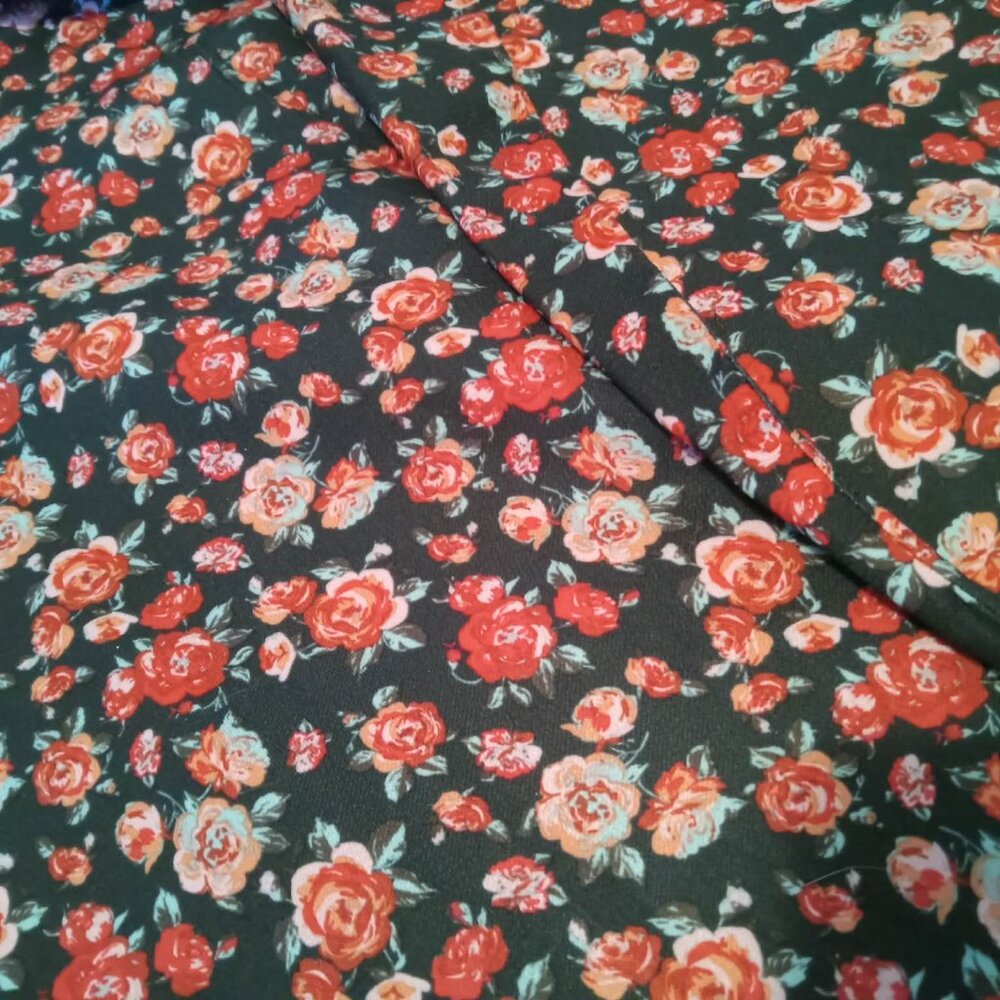 Pretty floral jacket inin shades of red, pink, and black, non-stretch Small - Picture 5 of 11